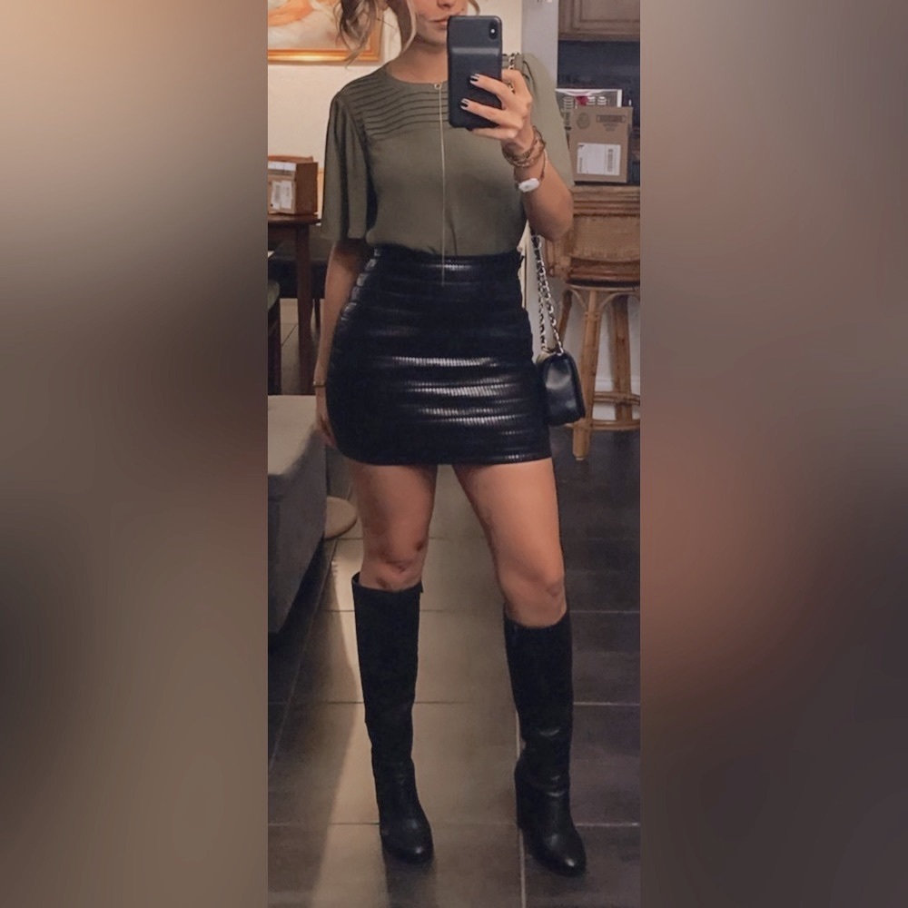 Express Sequin Black Mini Skirt size 00